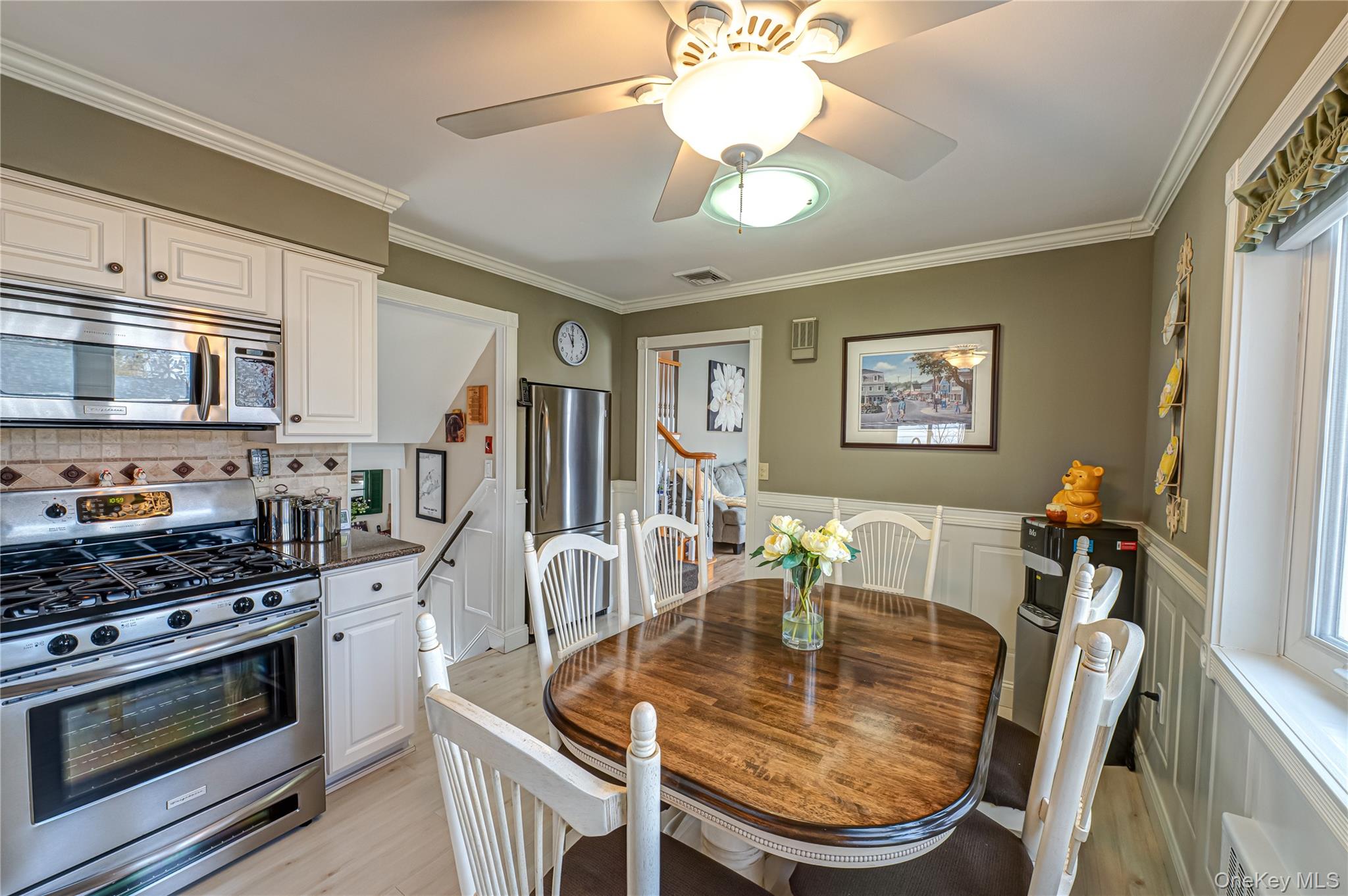 12 Ida Lane, North Babylon, NY 11703