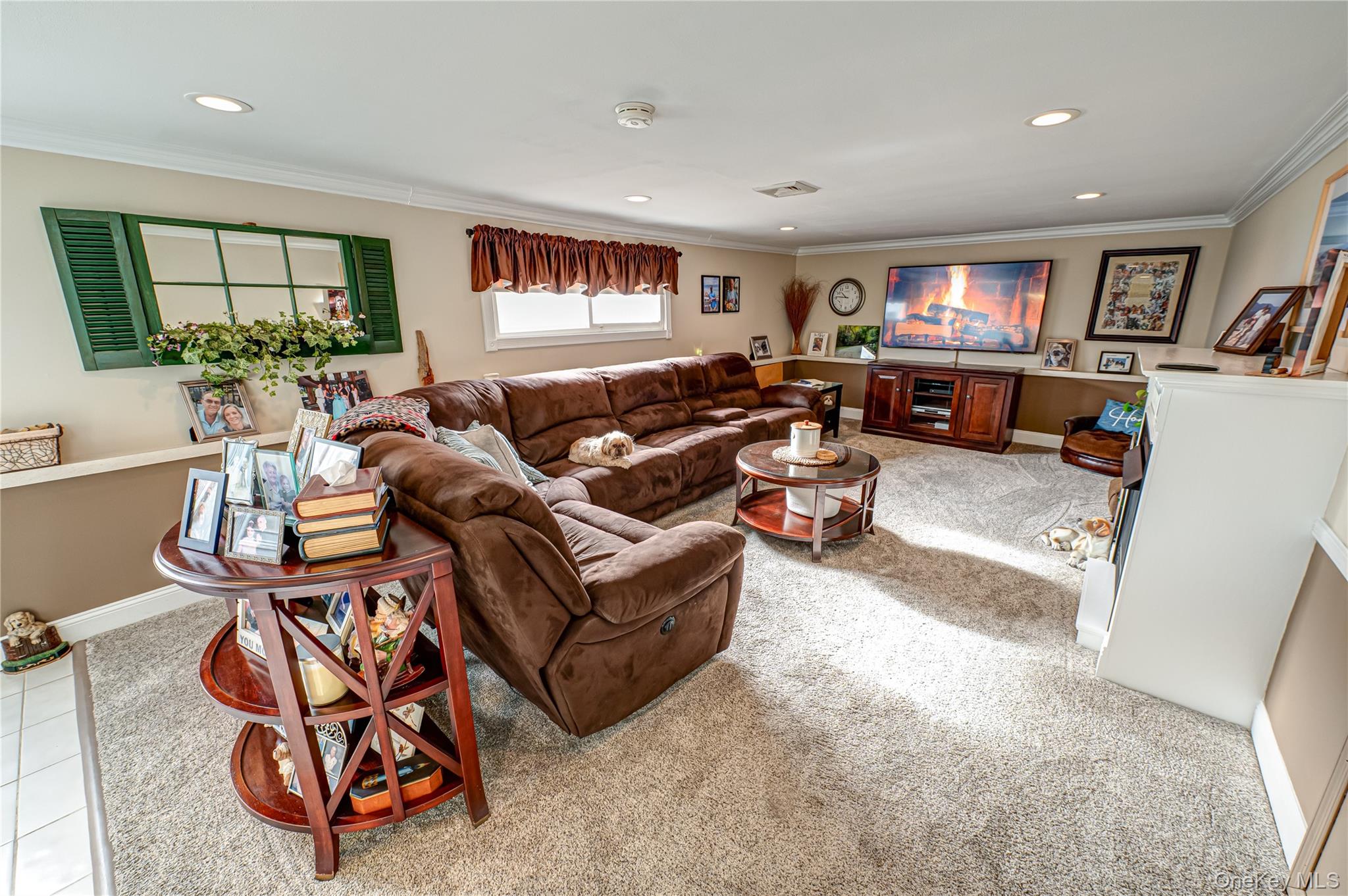 12 Ida Lane, North Babylon, NY 11703