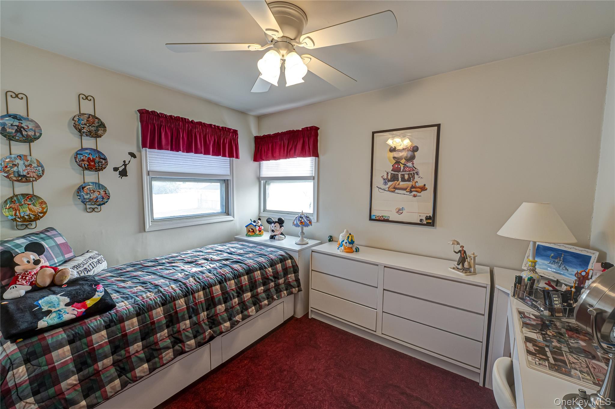 12 Ida Lane, North Babylon, NY 11703