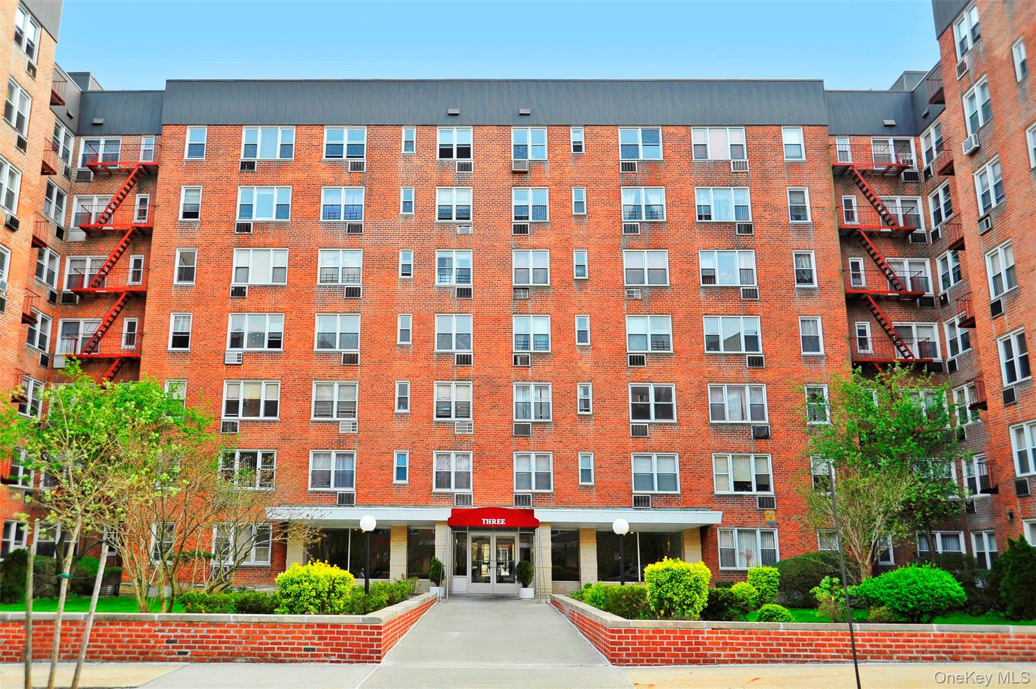 3 Sadore Lane # 1E, Yonkers, NY 10710