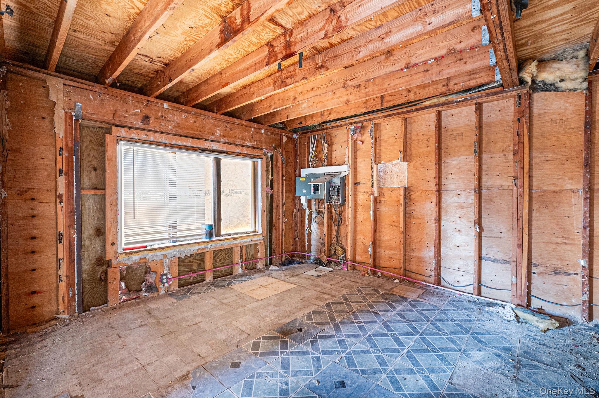 53 Hounslow Road, Shirley, NY 11967