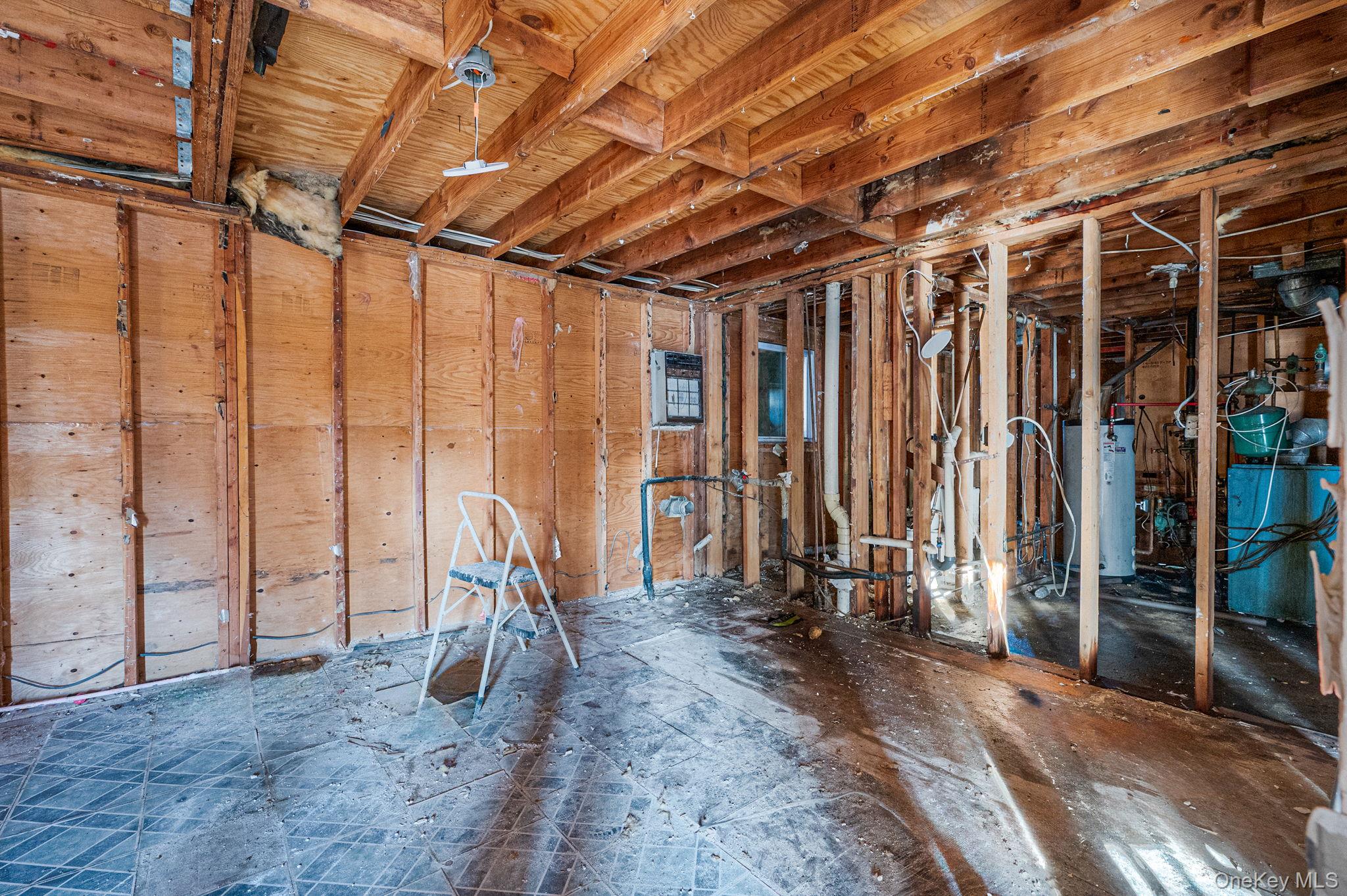 53 Hounslow Road, Shirley, NY 11967