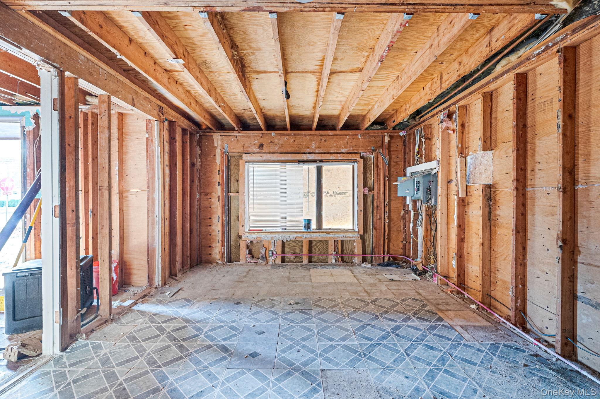 53 Hounslow Road, Shirley, NY 11967