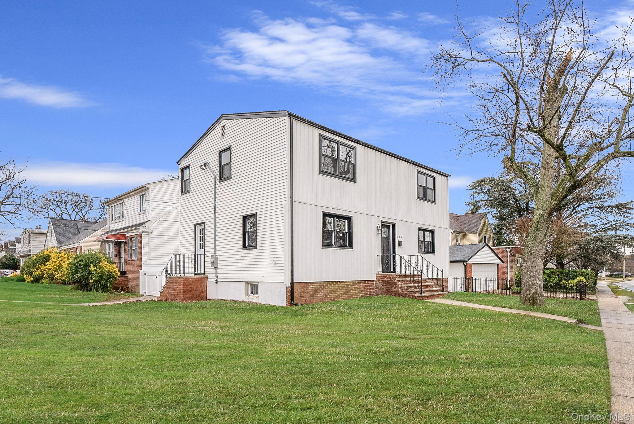 125 Boden Avenue, Valley Stream, NY 11580