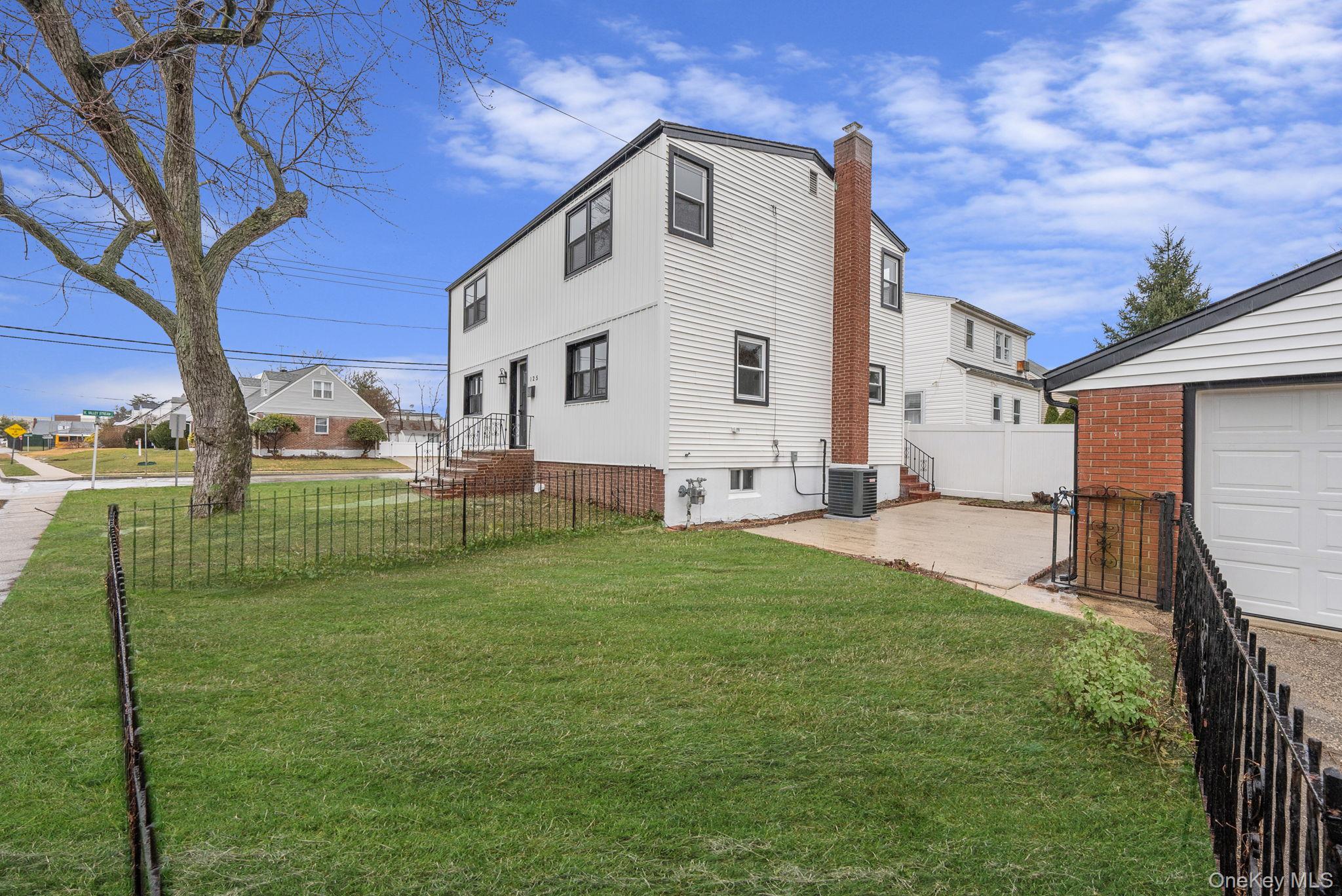 125 Boden Avenue, Valley Stream, NY 11580