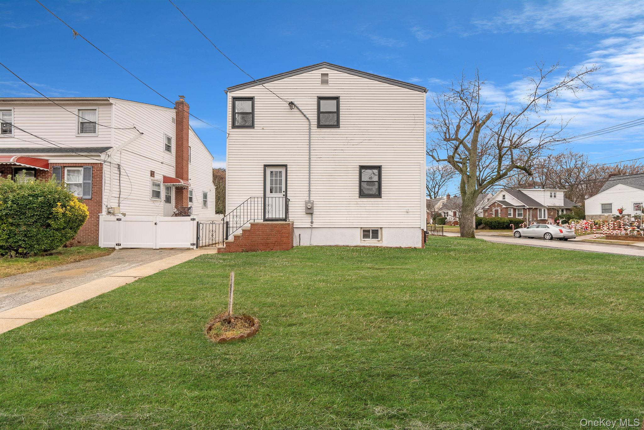 125 Boden Avenue, Valley Stream, NY 11580