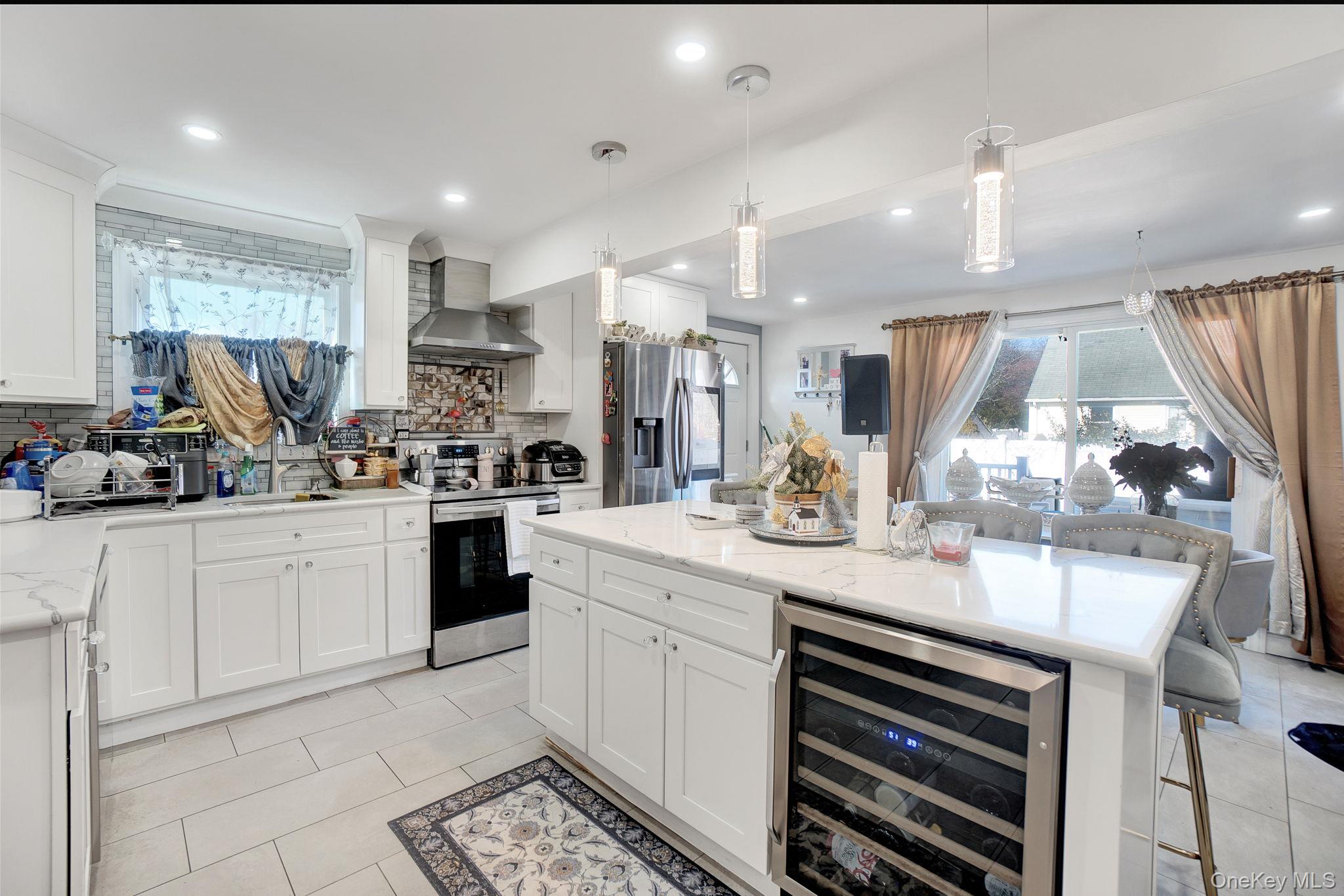 91 Cedar Road, Amityville, NY 11701