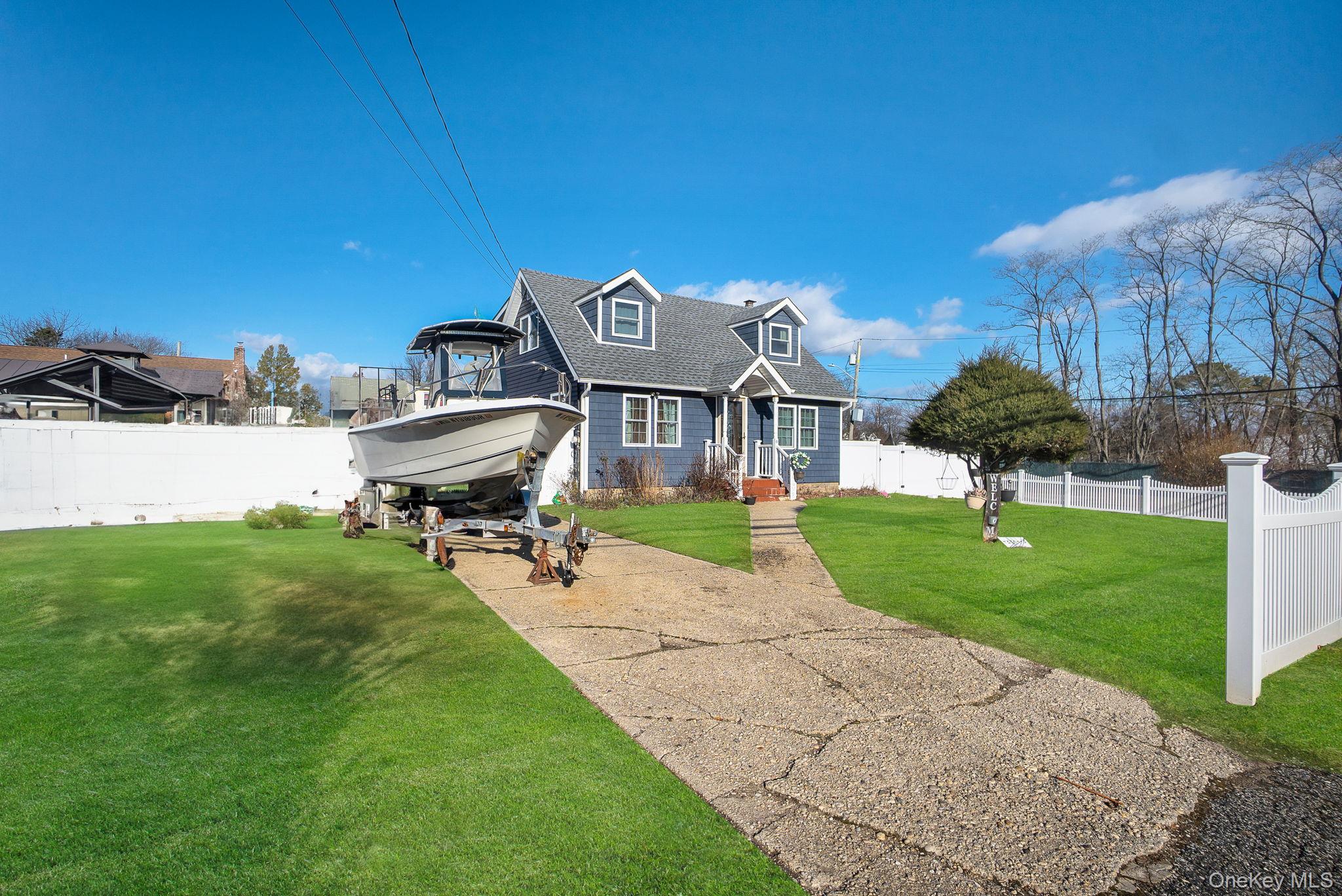 91 Cedar Road, Amityville, NY 11701