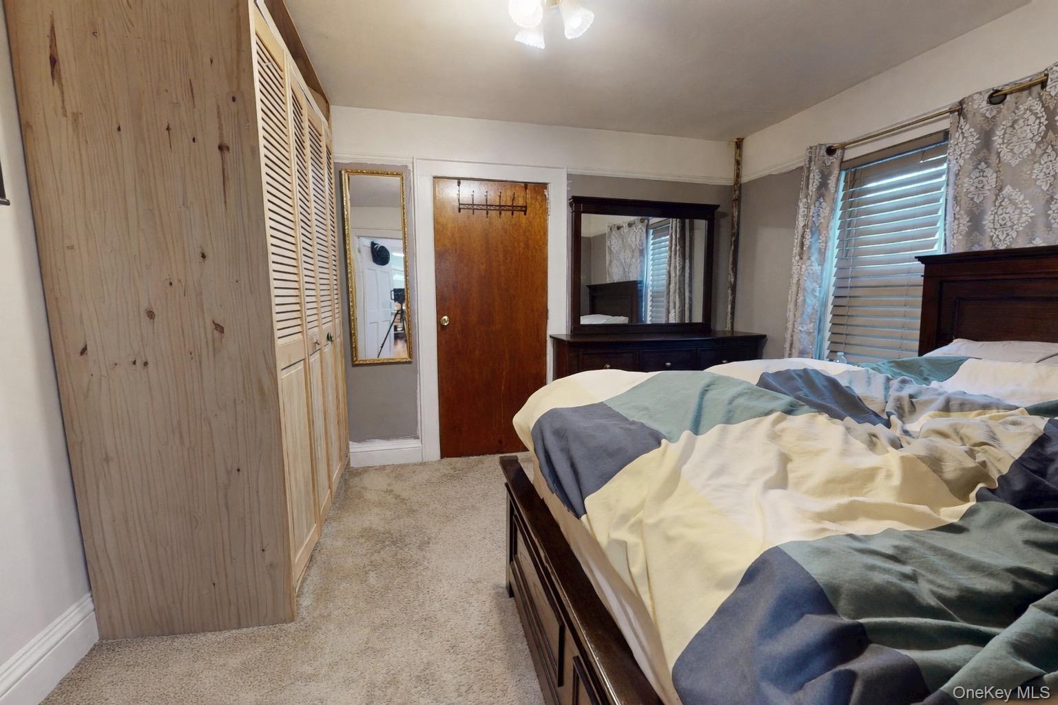 9456 199th Street, Hollis, NY 11423