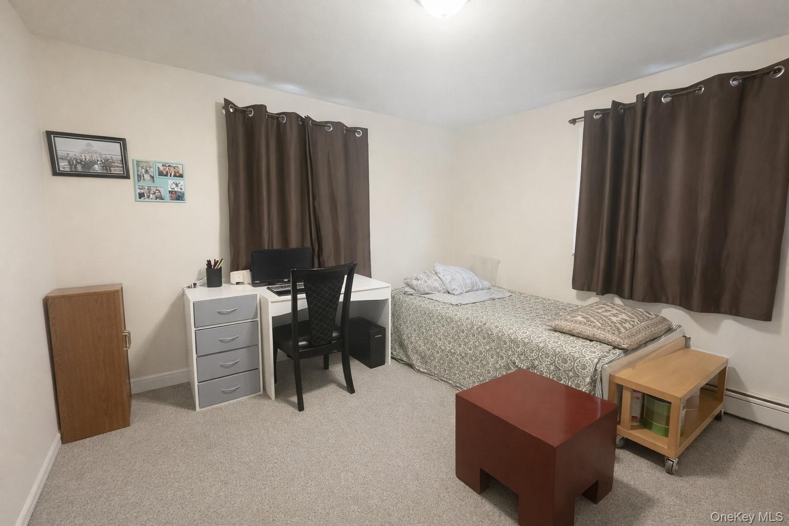 187 Horseblock Road, Farmingville, NY 11738