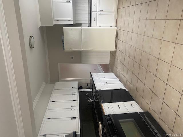 12 Bayview Avenue, Bayville, NY 11709