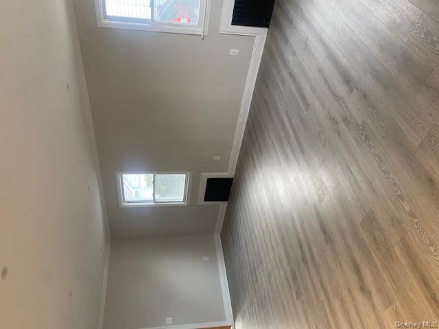 12 Bayview Avenue, Bayville, NY 11709