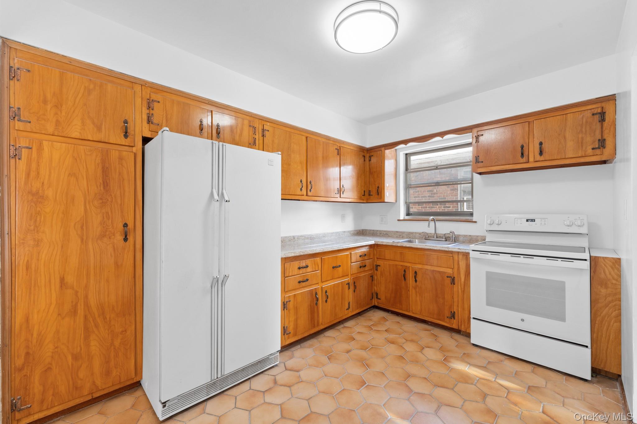 243-19 129th Avenue, Rosedale, NY 11422