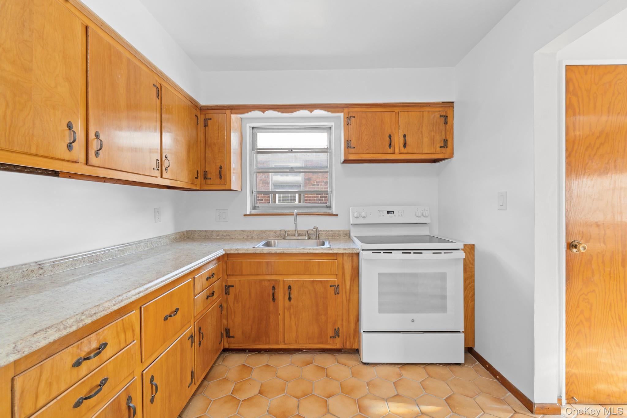 243-19 129th Avenue, Rosedale, NY 11422