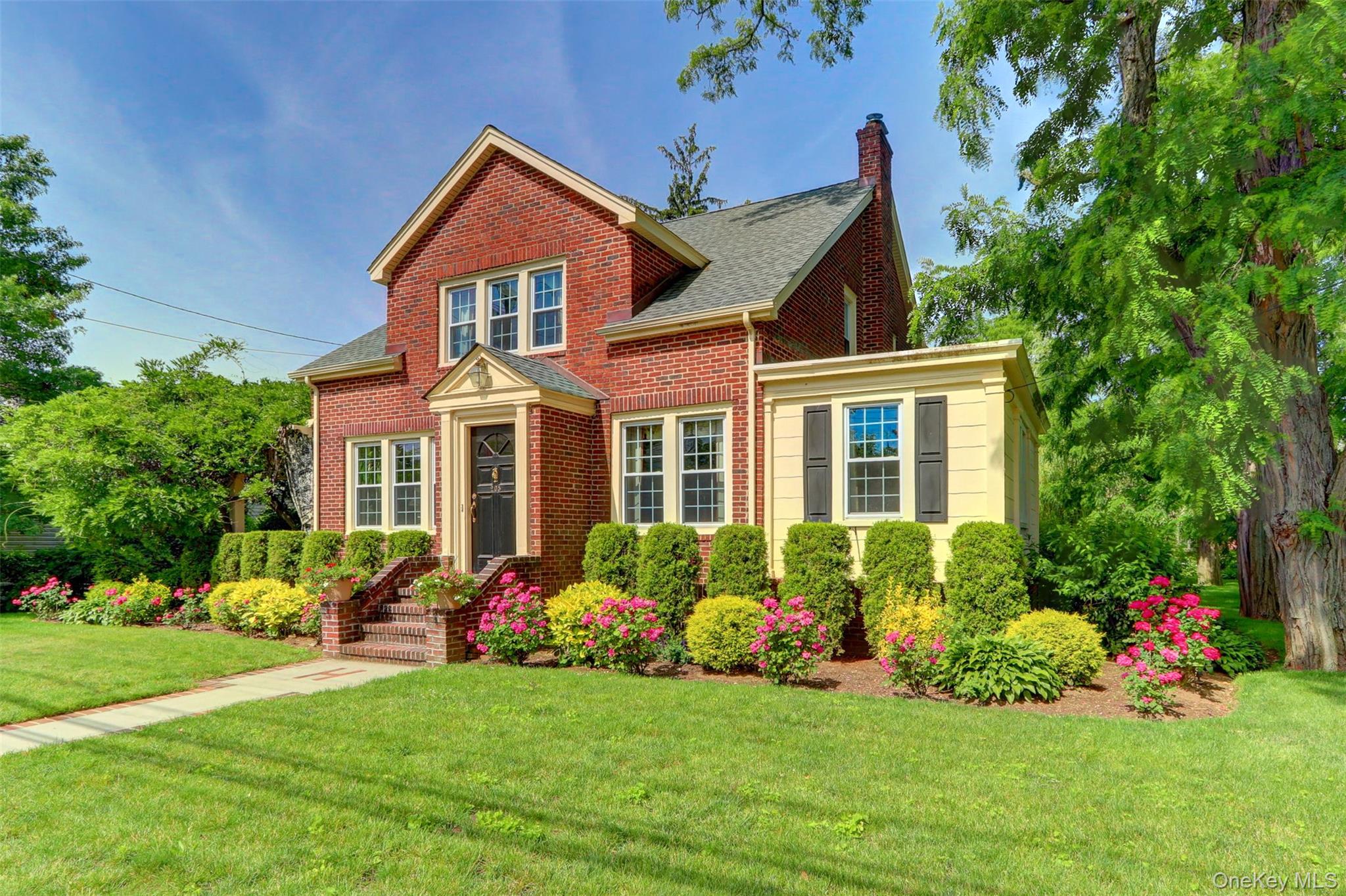 205 hempstead Avenue, Malverne, NY 11565