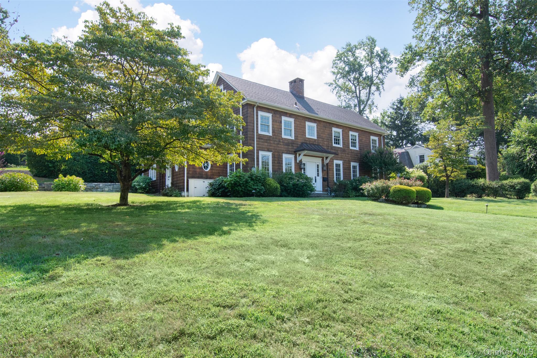 42 Summit Avenue, Bronxville, NY 10708