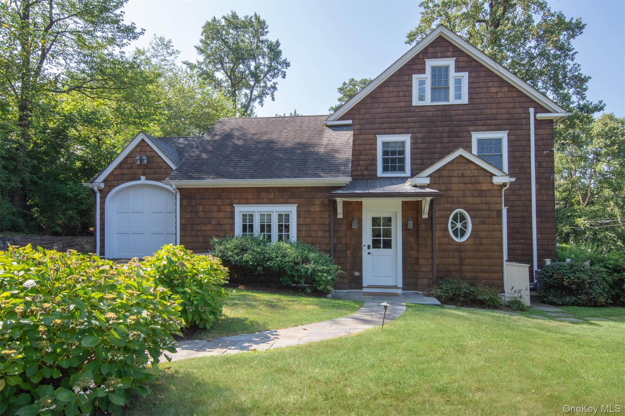 42 Summit Avenue, Bronxville, NY 10708