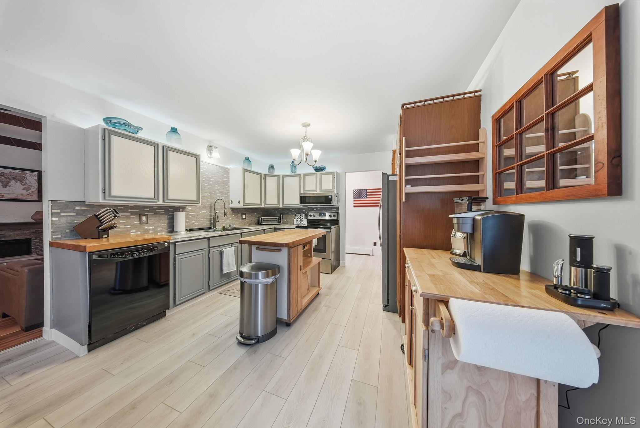 41 Low Road, Wallkill, NY 12589