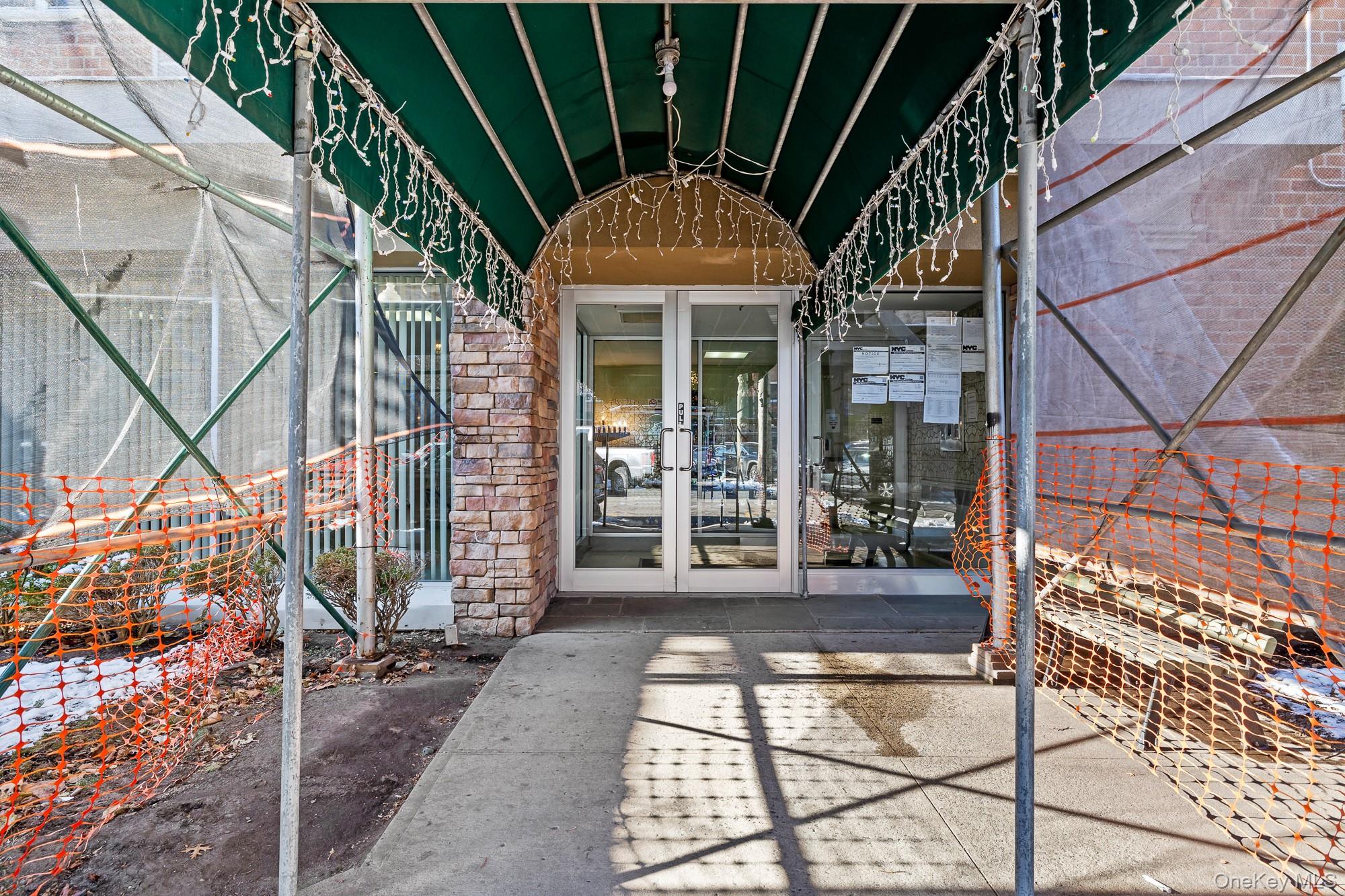 88-08 151st Avenue # 1B, Howard Beach, NY 11414