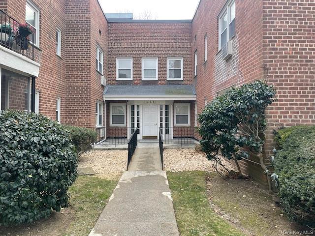 553 Central Avenue # 19B, Cedarhurst, NY 11516