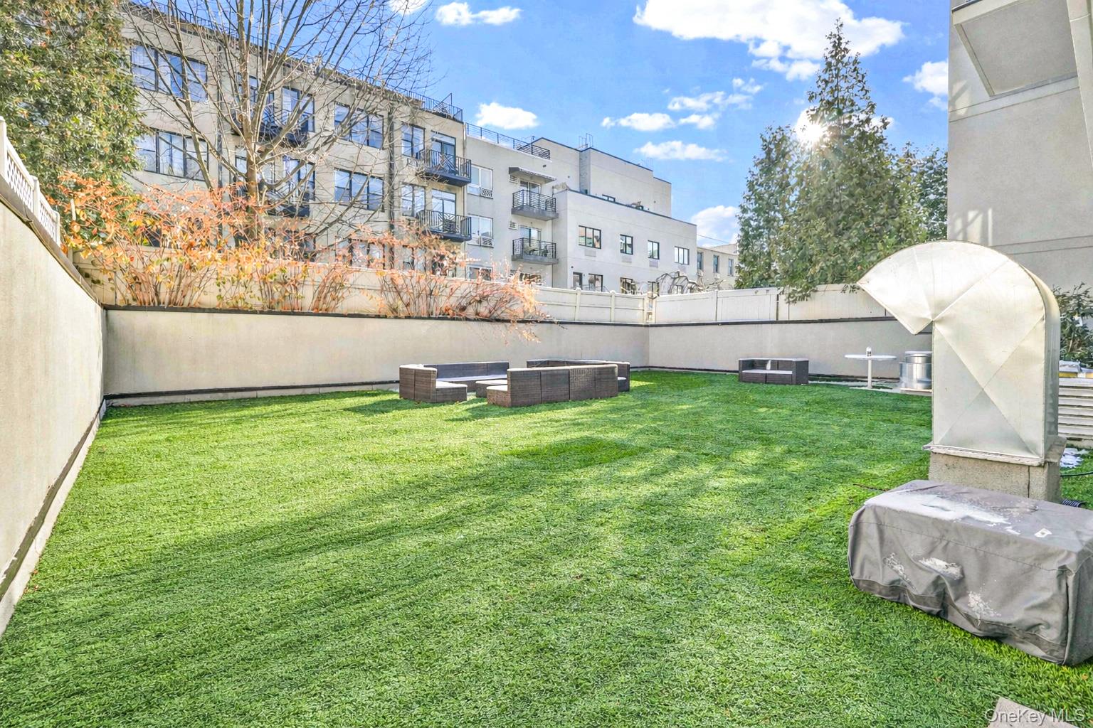 18 Monitor Street, Brooklyn, NY 11222