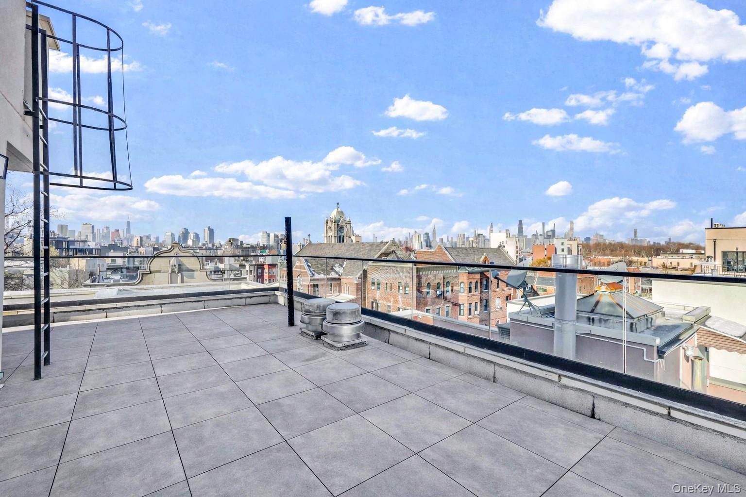 18 Monitor Street, Brooklyn, NY 11222