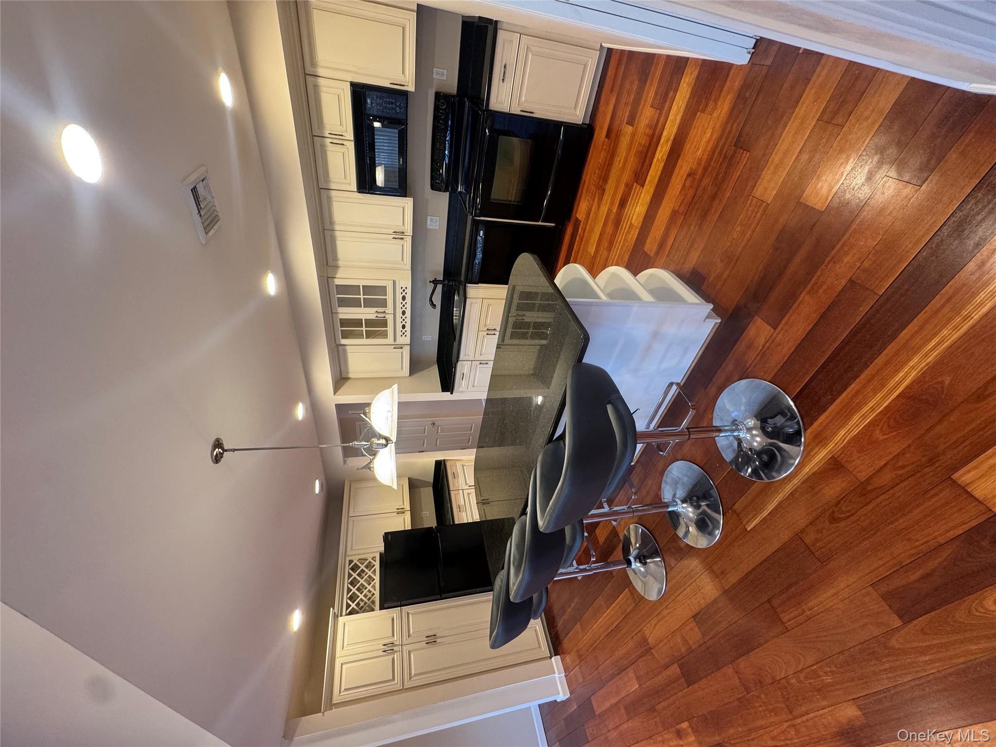 1125 7th Street, West Babylon, NY 11704