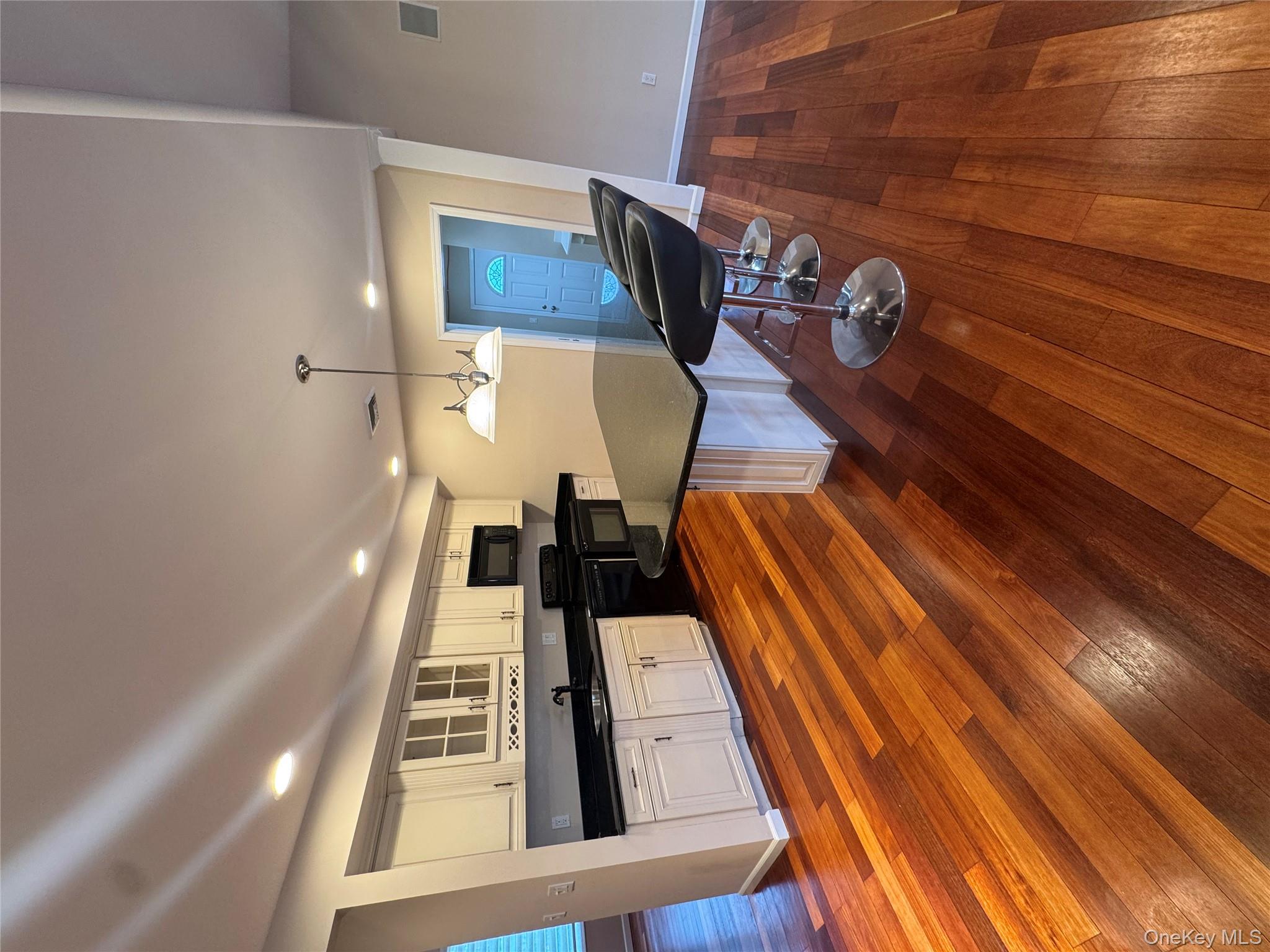 1125 7th Street, West Babylon, NY 11704