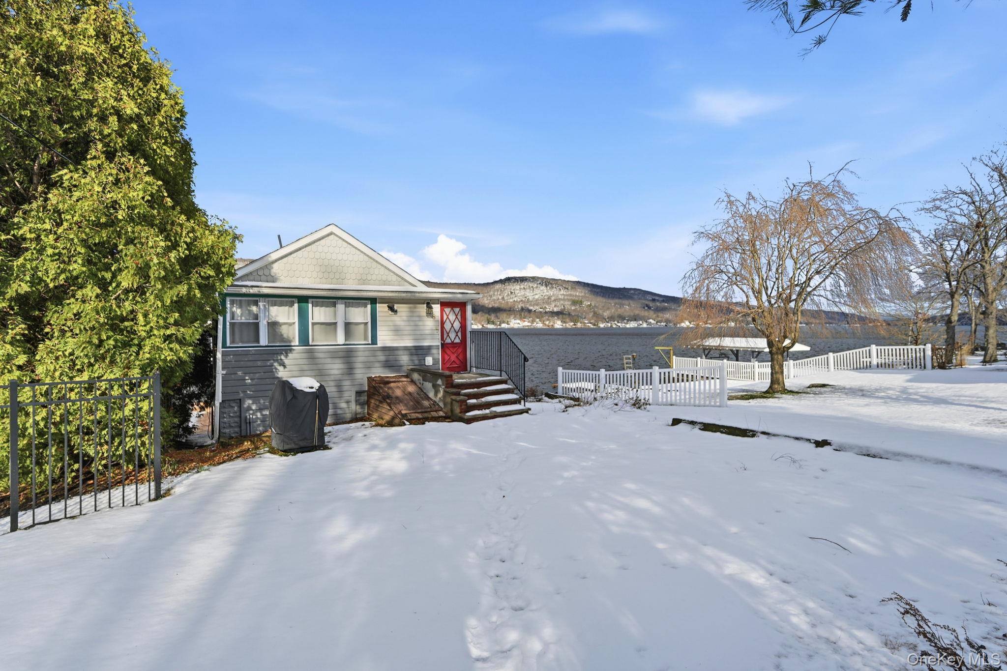 8 Wendy Way, Warwick, NY 10925