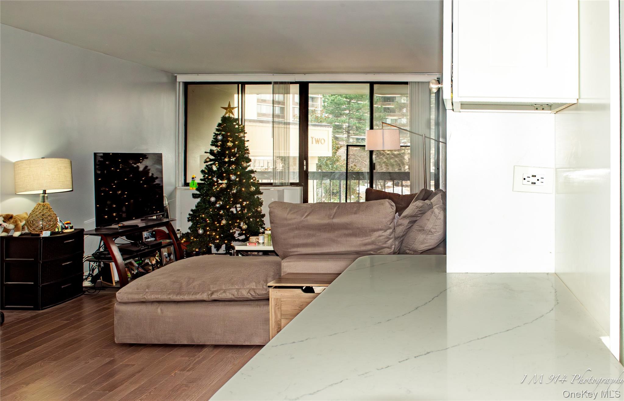 2 Bay Club Drive # 2T, Bayside, NY 11360