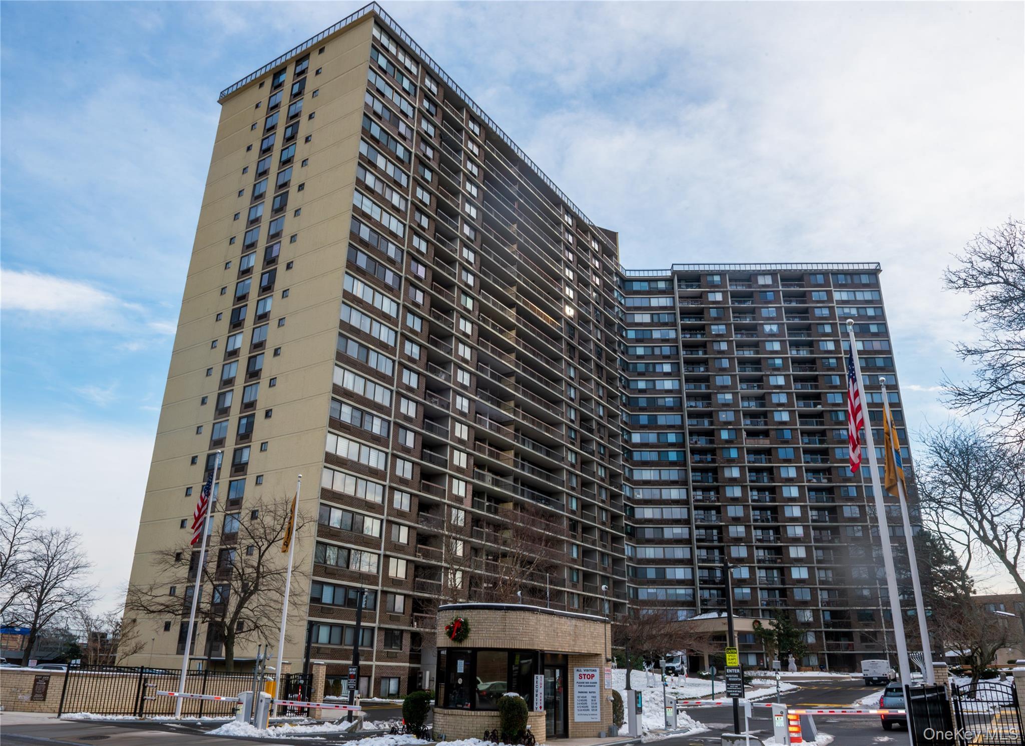 2 Bay Club Drive # 2T, Bayside, NY 11360