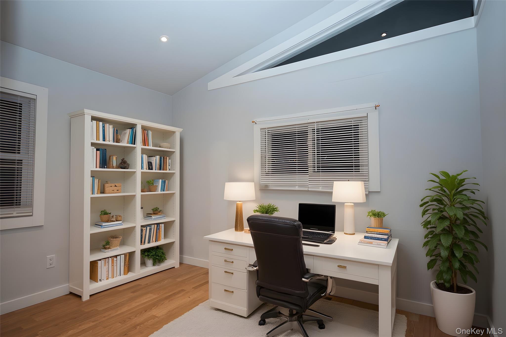 27 Cynthia Lane, Center Moriches, NY 11934