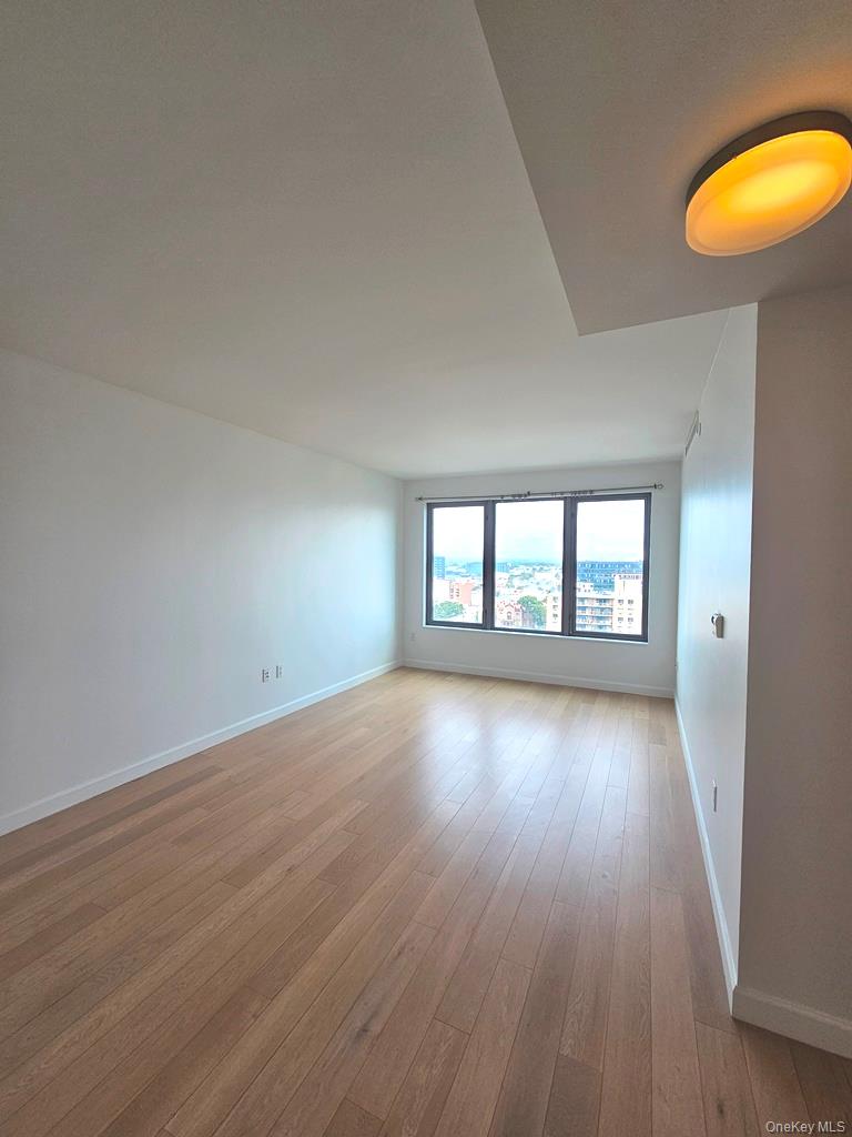 138-35 39th Avenue # 12L, Flushing, NY 11354