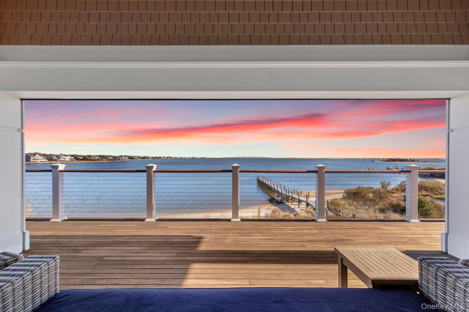 17 Ludlow Lane, Hampton Bays, NY 11946