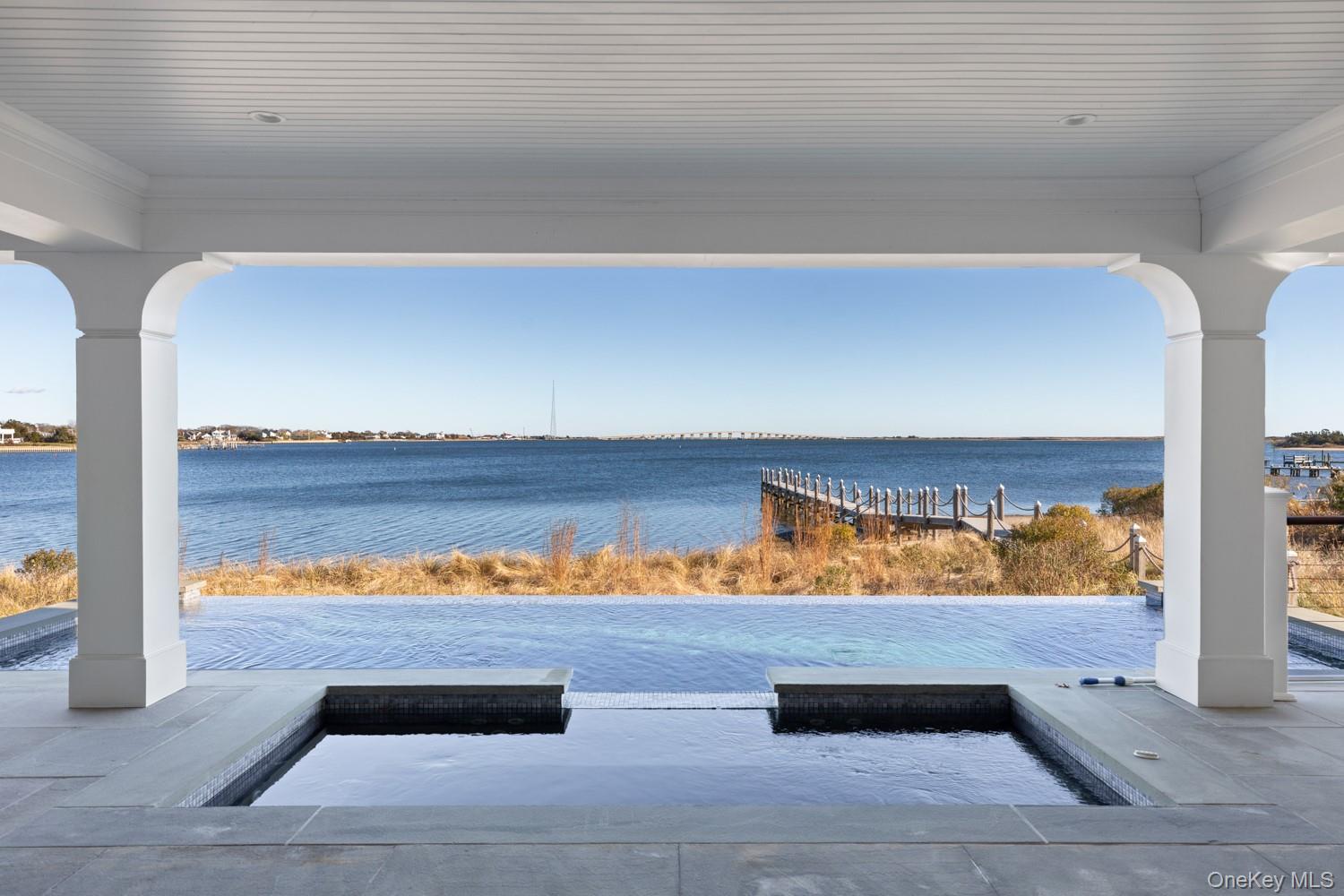 17 Ludlow Lane, Hampton Bays, NY 11946