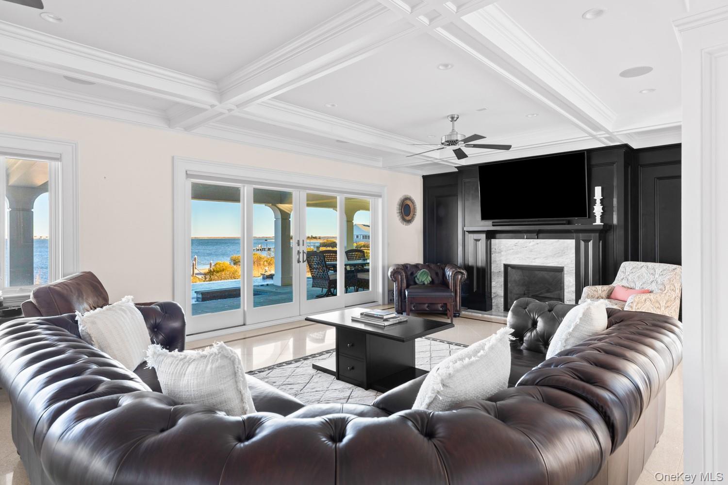 17 Ludlow Lane, Hampton Bays, NY 11946