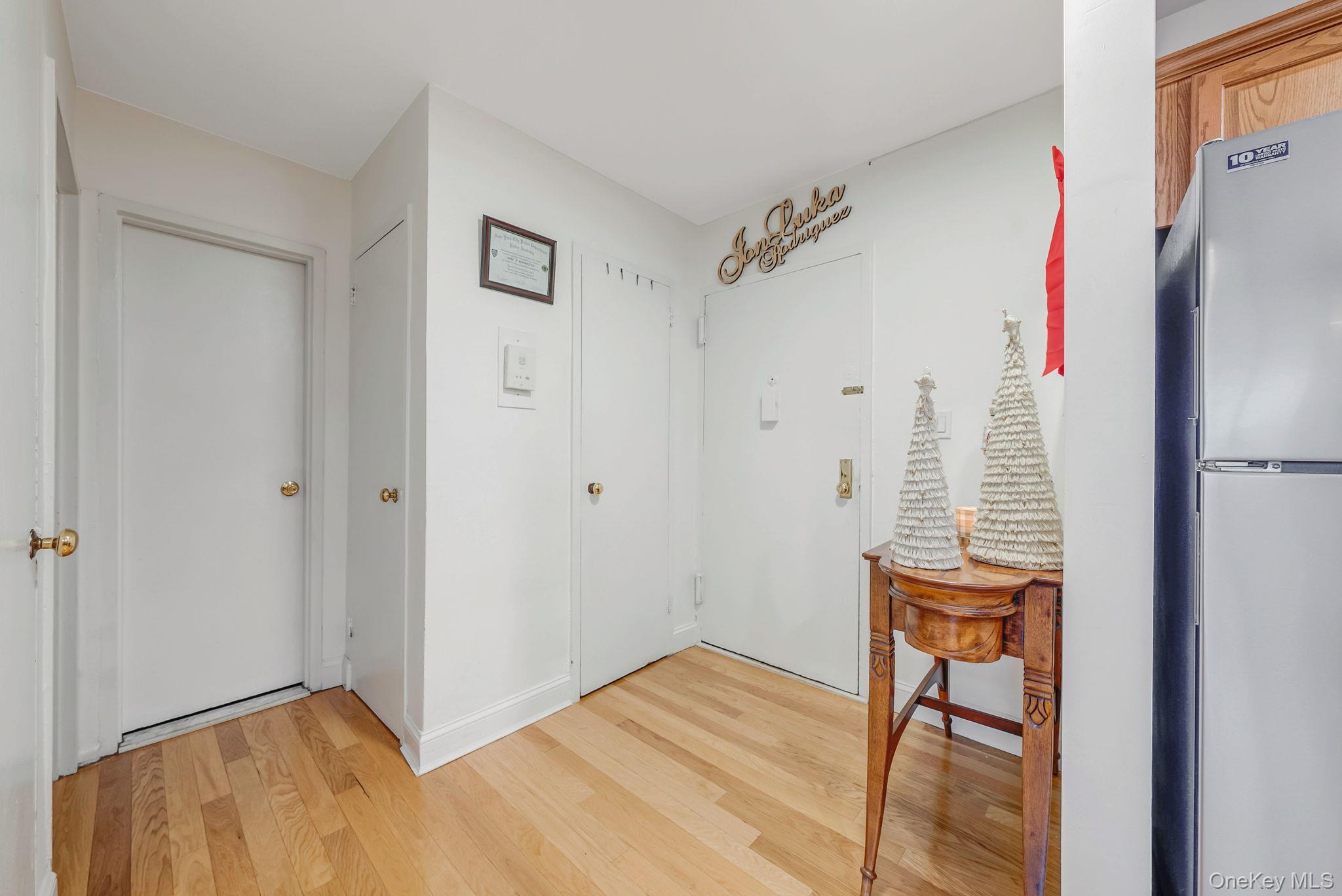 124 Smith Street # 3F, Freeport, NY 11520