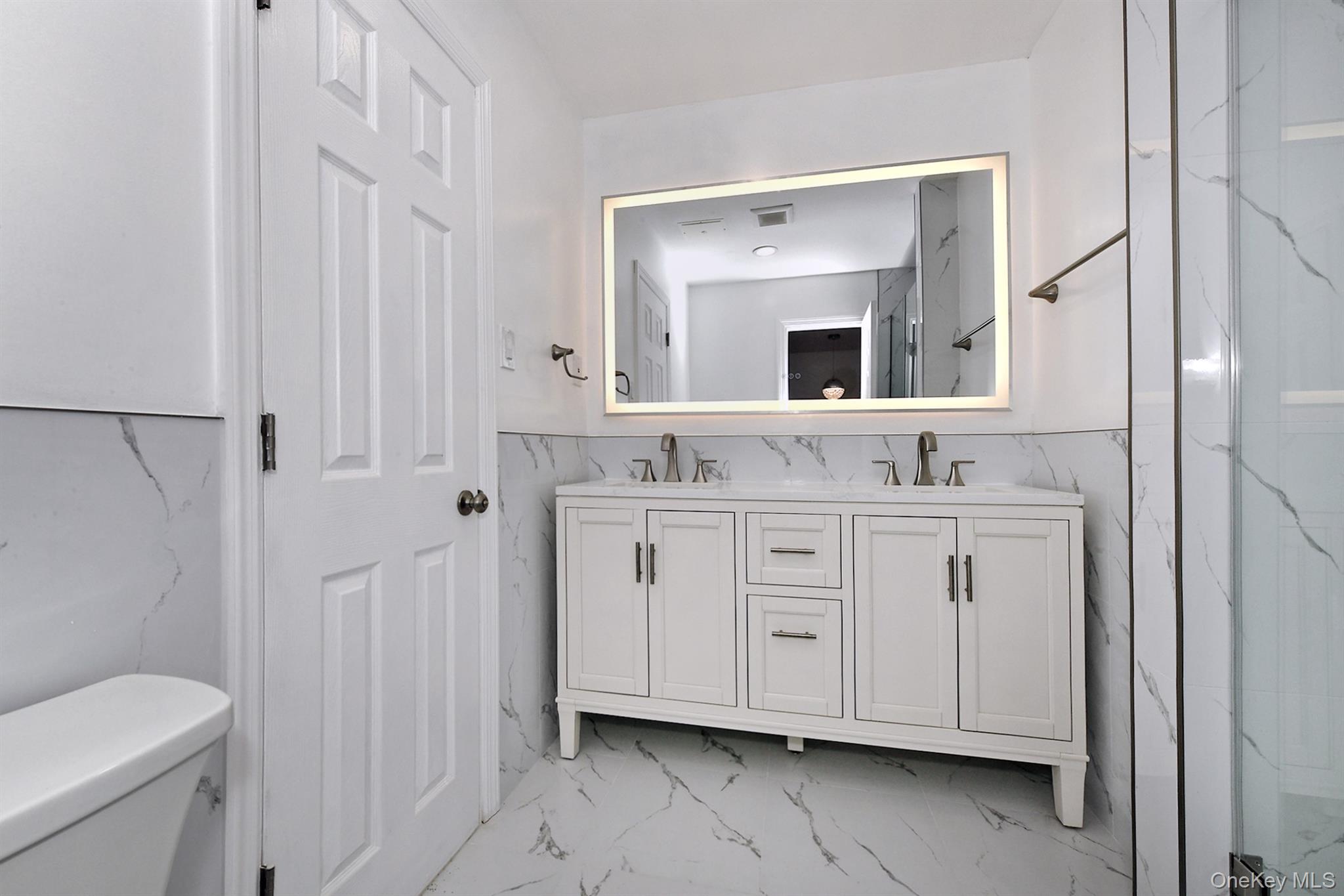 34 Warner Road, Huntington, NY 11743