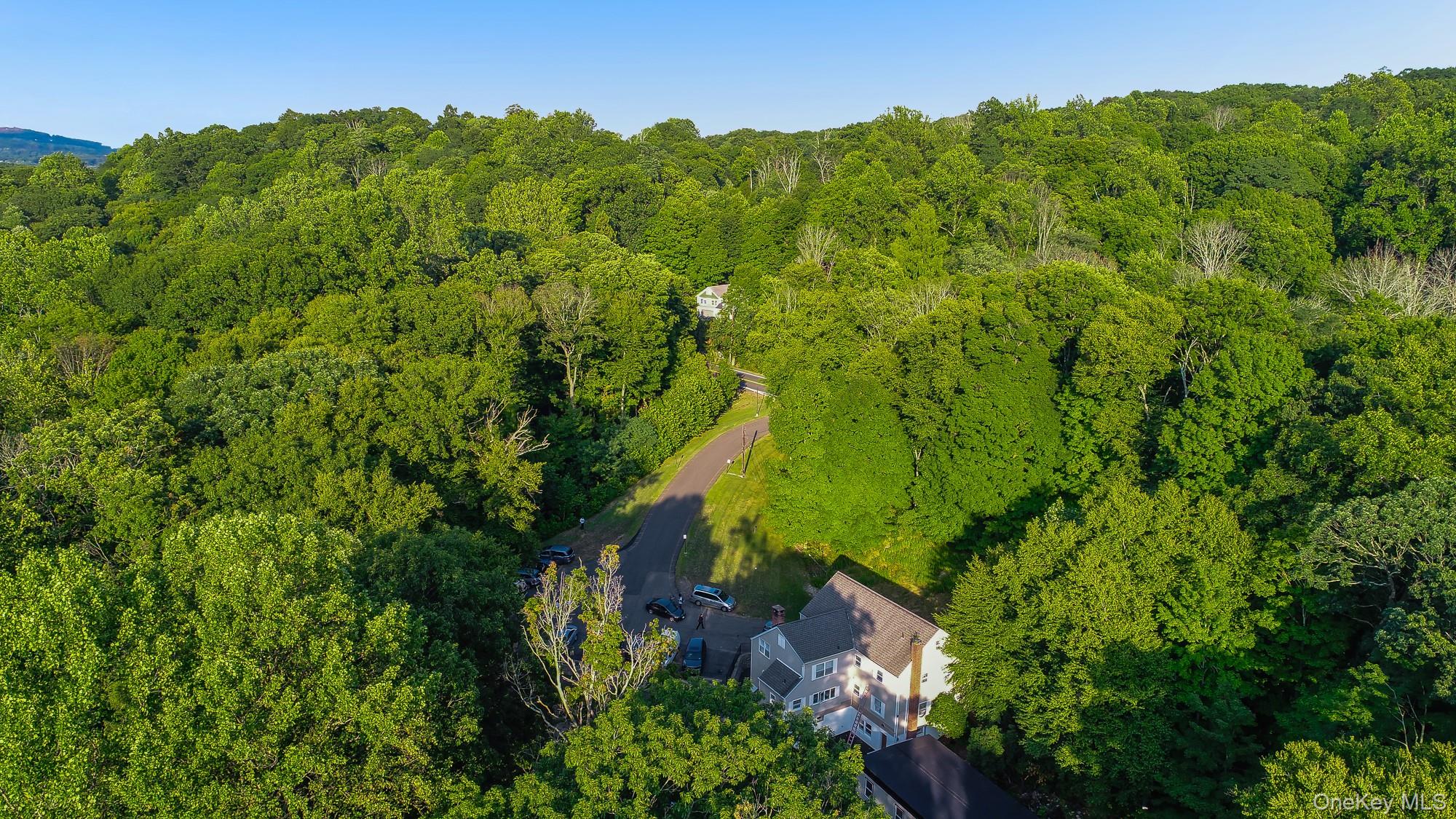 996 Haverstraw Road, Suffern, NY 10901