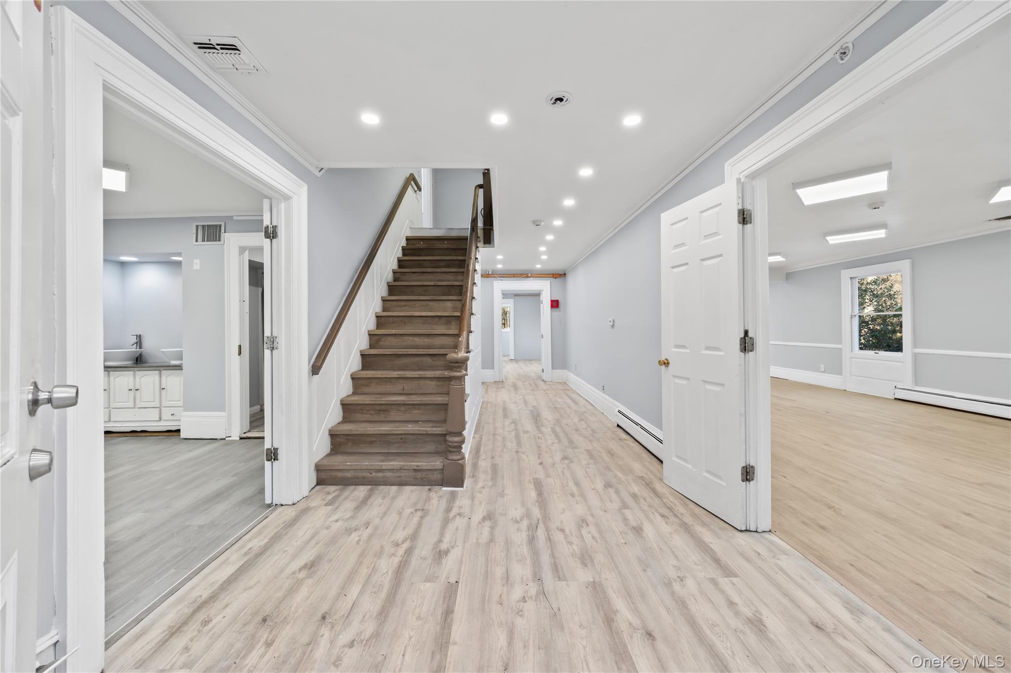 996 Haverstraw Road, Suffern, NY 10901