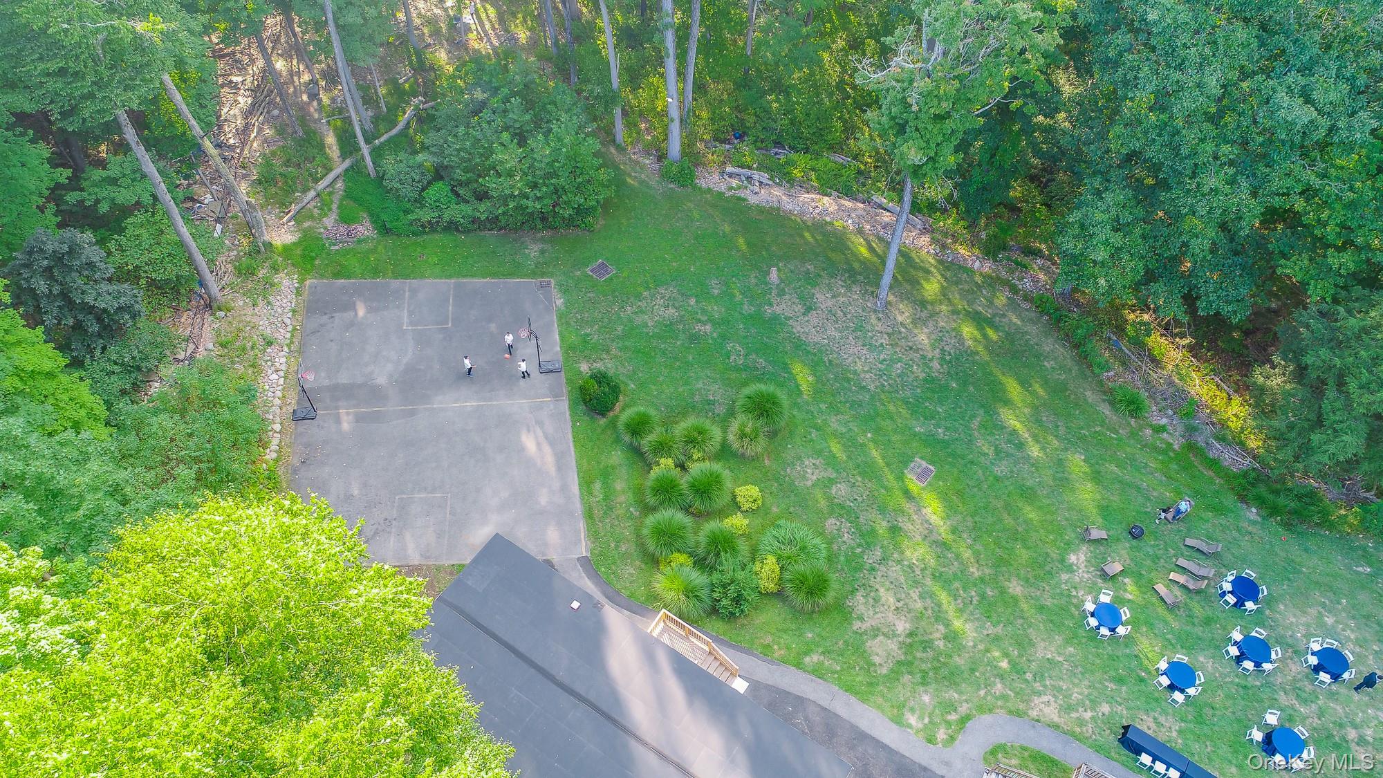 996 Haverstraw Road, Suffern, NY 10901