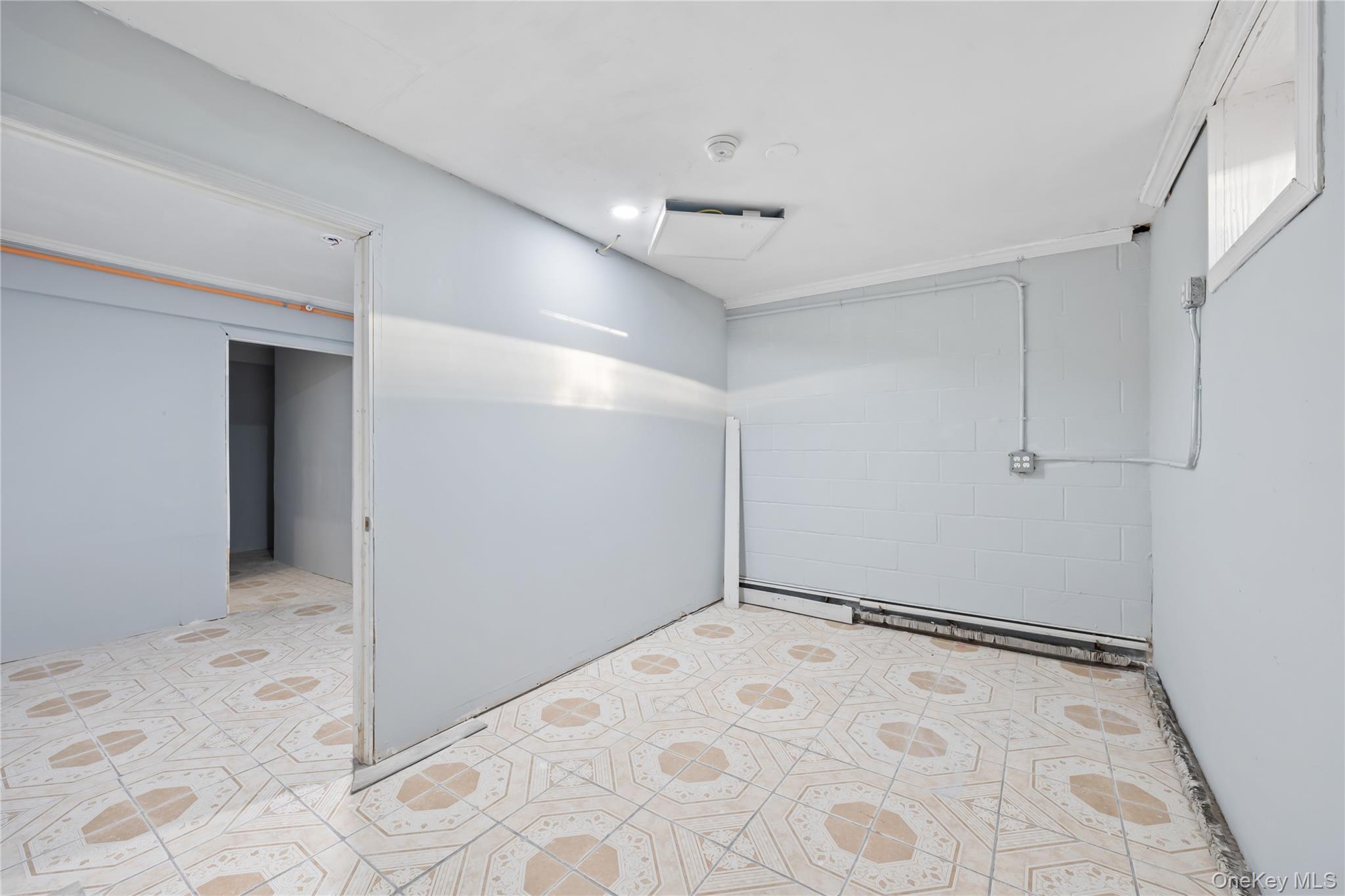 996 Haverstraw Road, Suffern, NY 10901