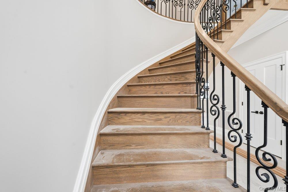 259-03 81st Avenue, Glen Oaks, NY 11004