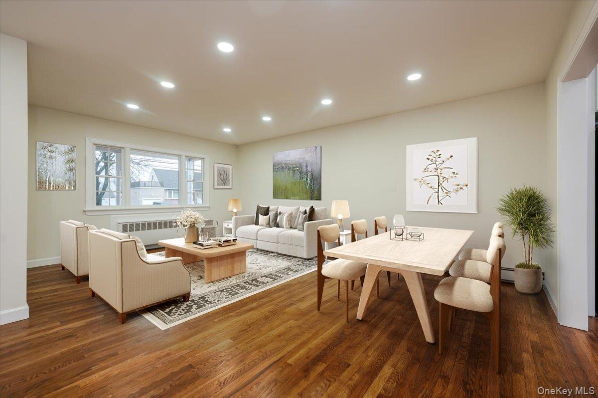 571 Center Dyre Avenue, West Islip, NY 11795