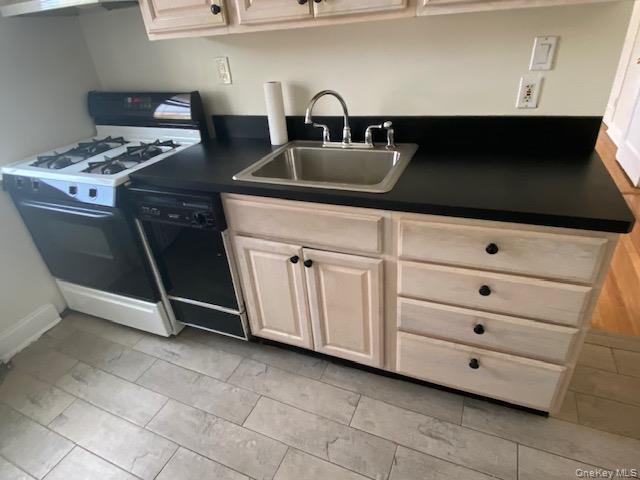 264-14 73rd. Avenue # 1st fl, Glen Oaks, NY 11004