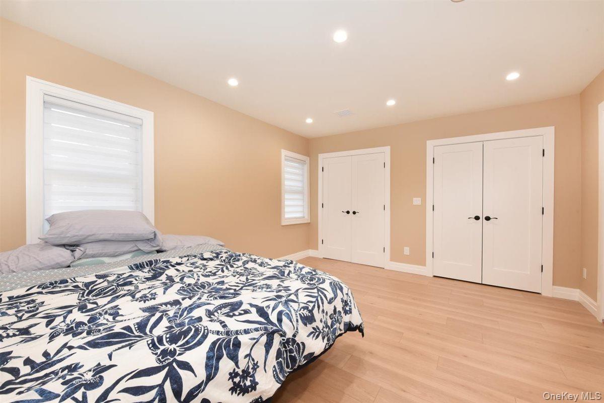 115 N Bergen Place, Freeport, NY 11520