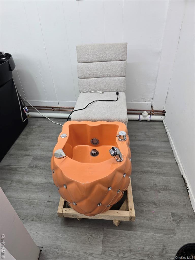 37 42 72nd Street, Jackson Heights, NY 11372