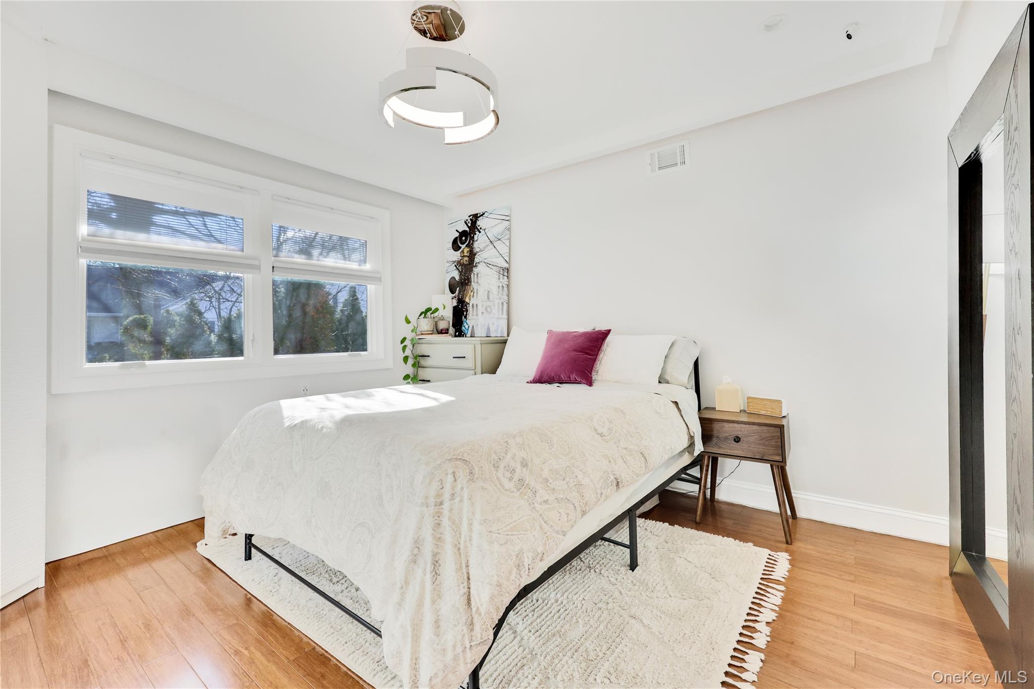 41 Erick Avenue, Hewlett, NY 11557