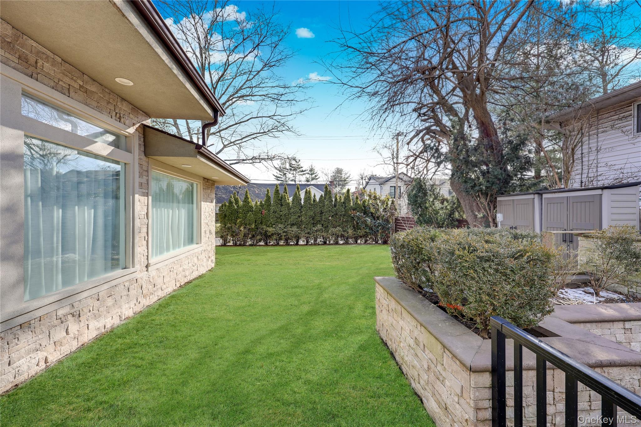 41 Erick Avenue, Hewlett, NY 11557