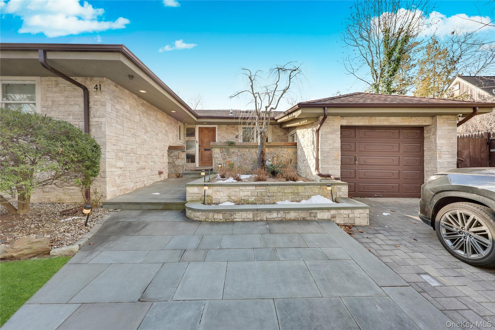 41 Erick Avenue, Hewlett, NY 11557